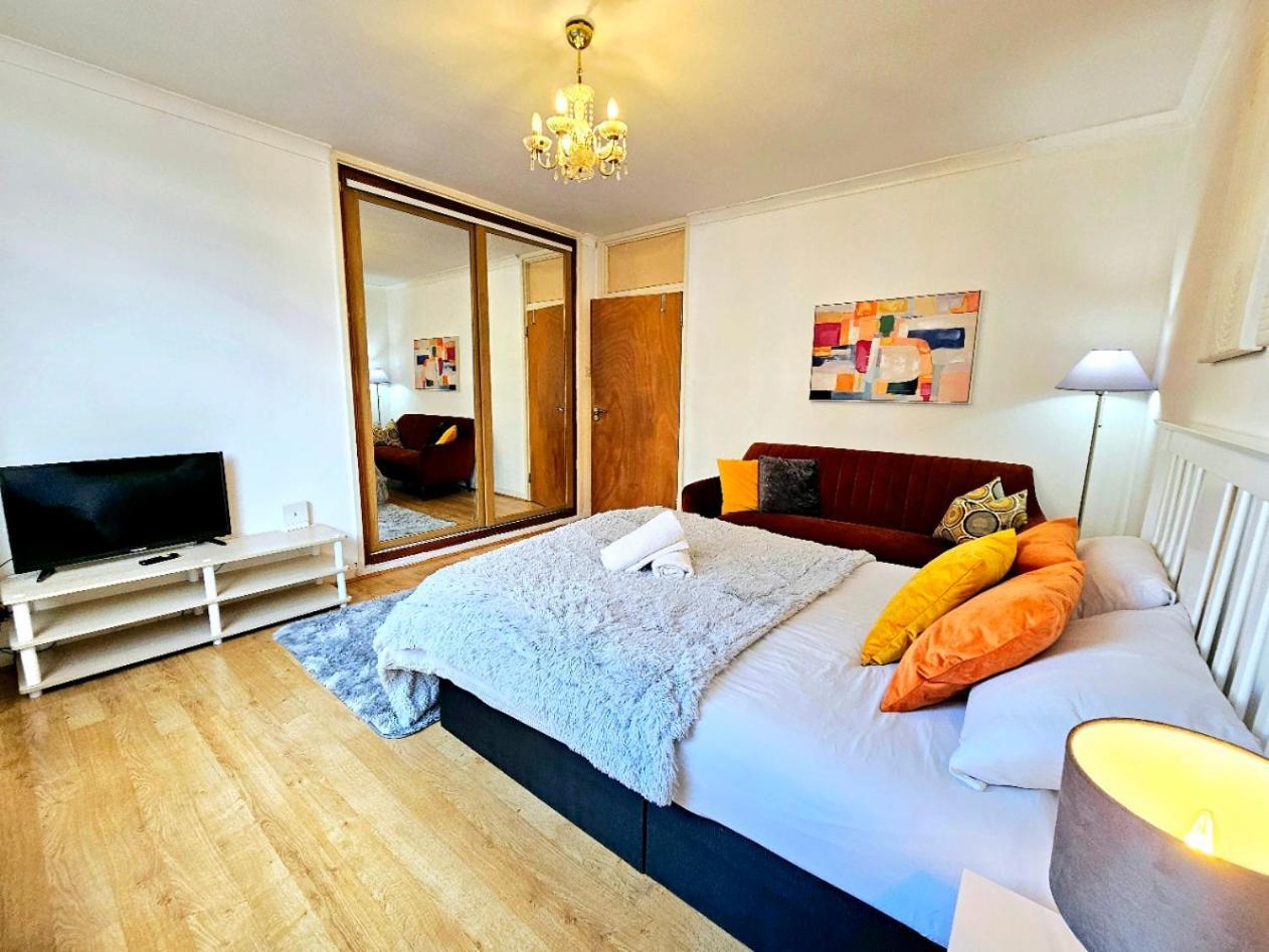 Bright & Spacious Home In Building With Lift, Right Next To Bayswater Station - Walk To Kensington Palace, Hyde Park, Little Venice & Notting Hill London Eksteriør bilde